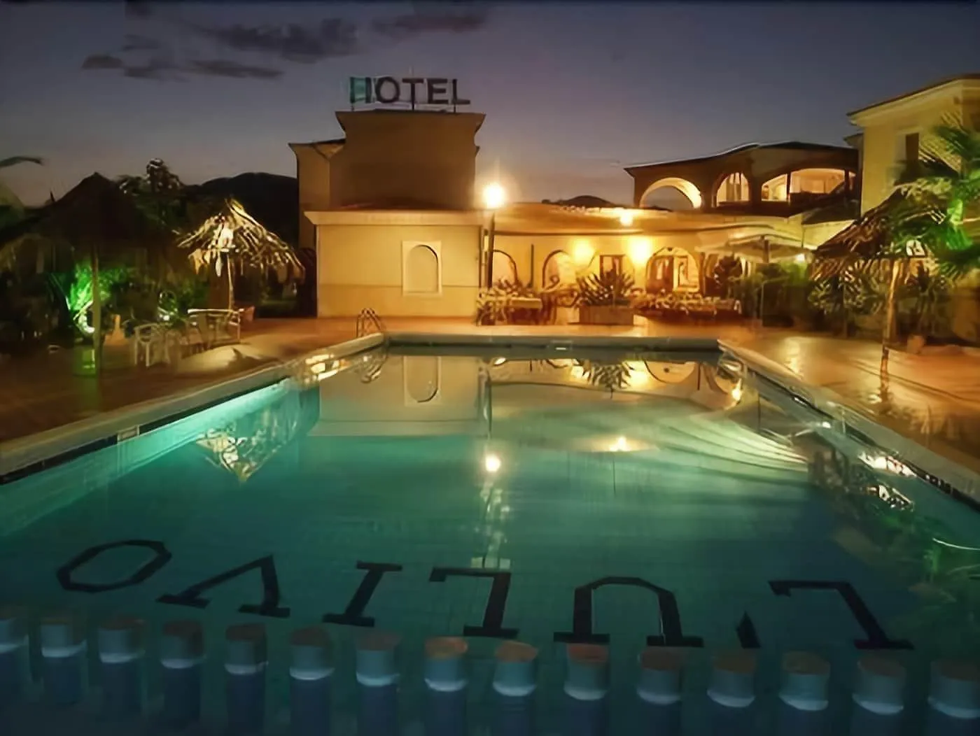 Hotel L'Ulivo Girasole 3*,  Italy