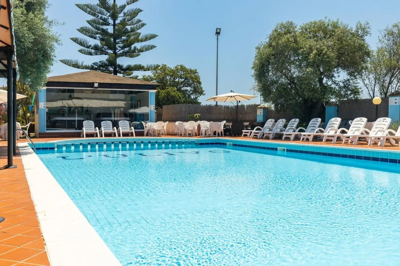 Hotel L'Ulivo Girasole 3*,